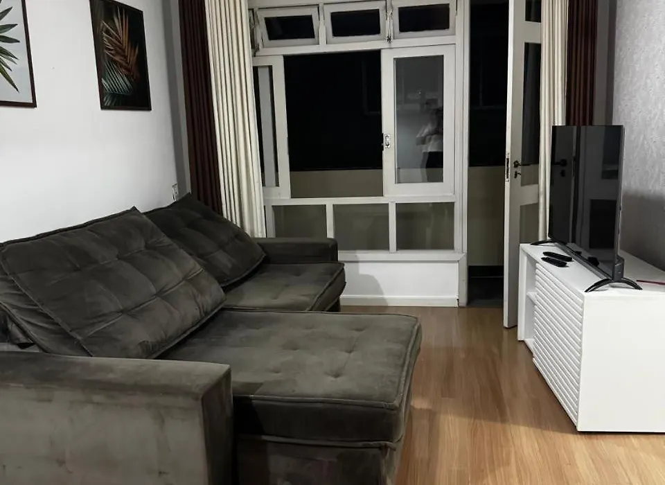 Apto 300 Mts da Praia da Enseada Guarujá-1